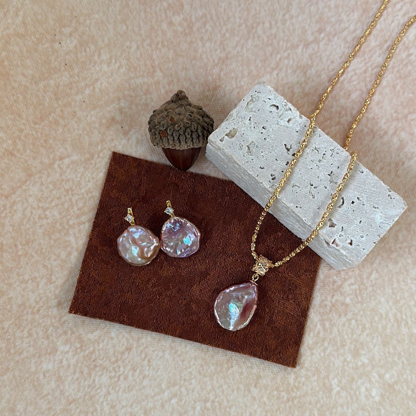 Colorful Petal Baroque Necklace