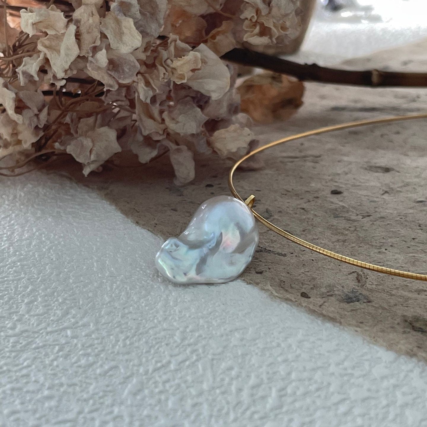 Baroque Pearl Pendant Necklace