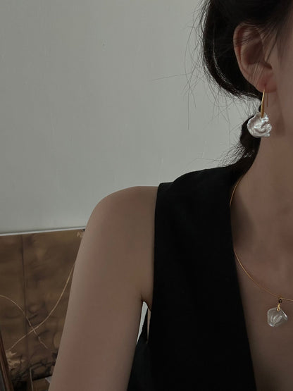 Gold Petal Baroque Necklace