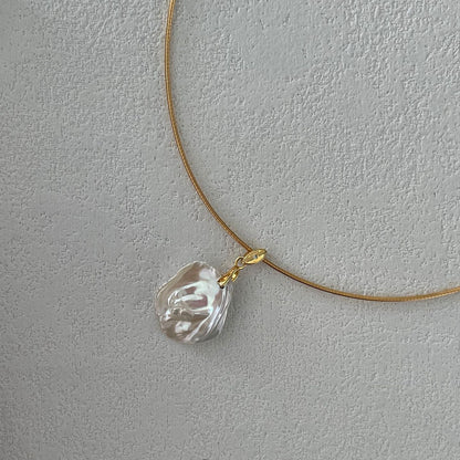 Gold Petal Baroque Necklace