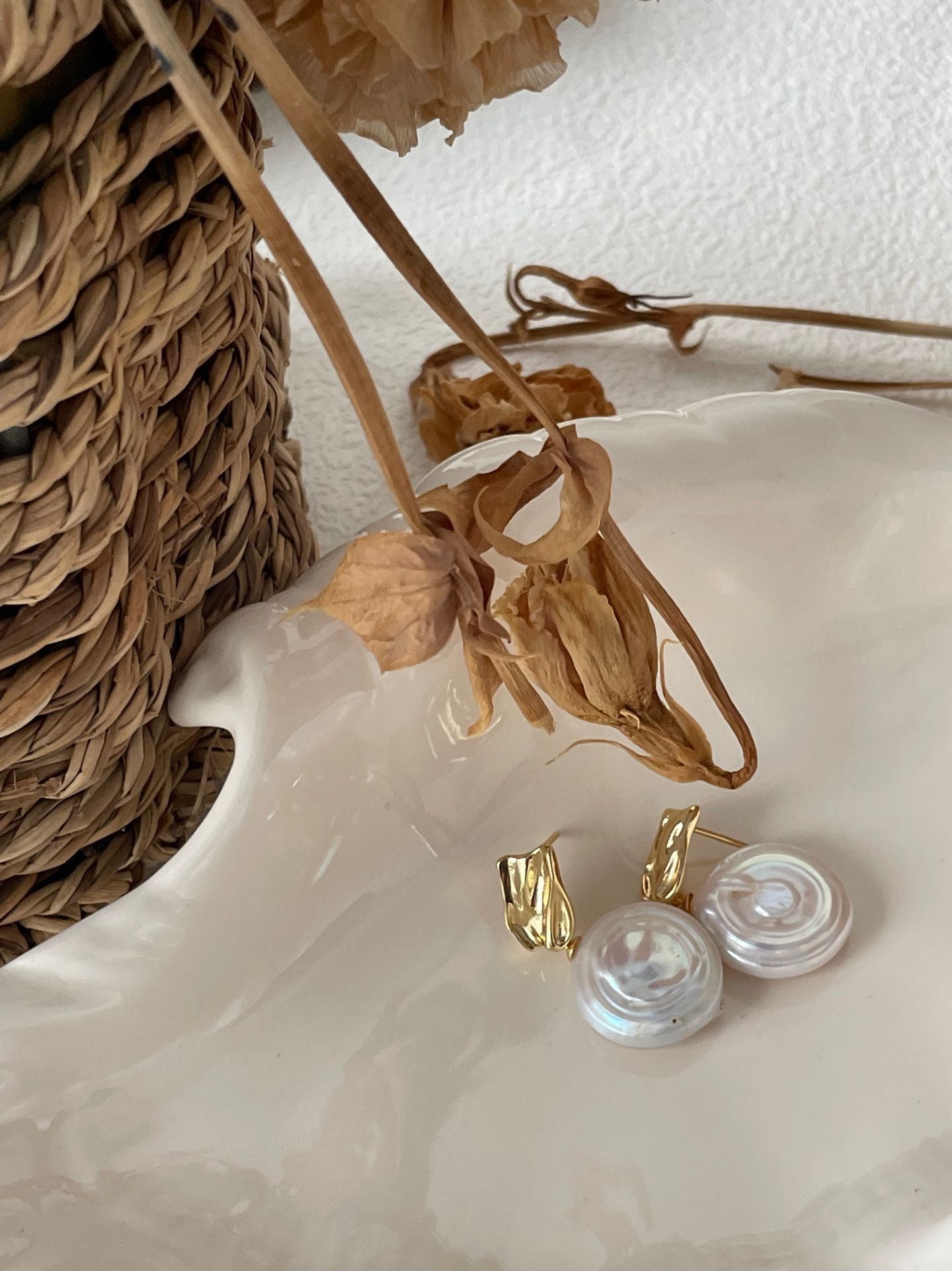 Roman Holiday Earrings (Single)